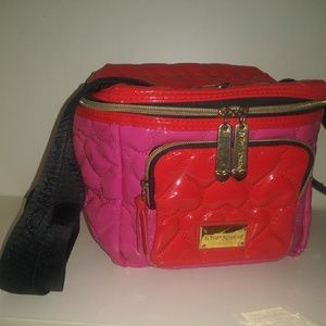 Betsey Johnson quilted insulated lunchbox